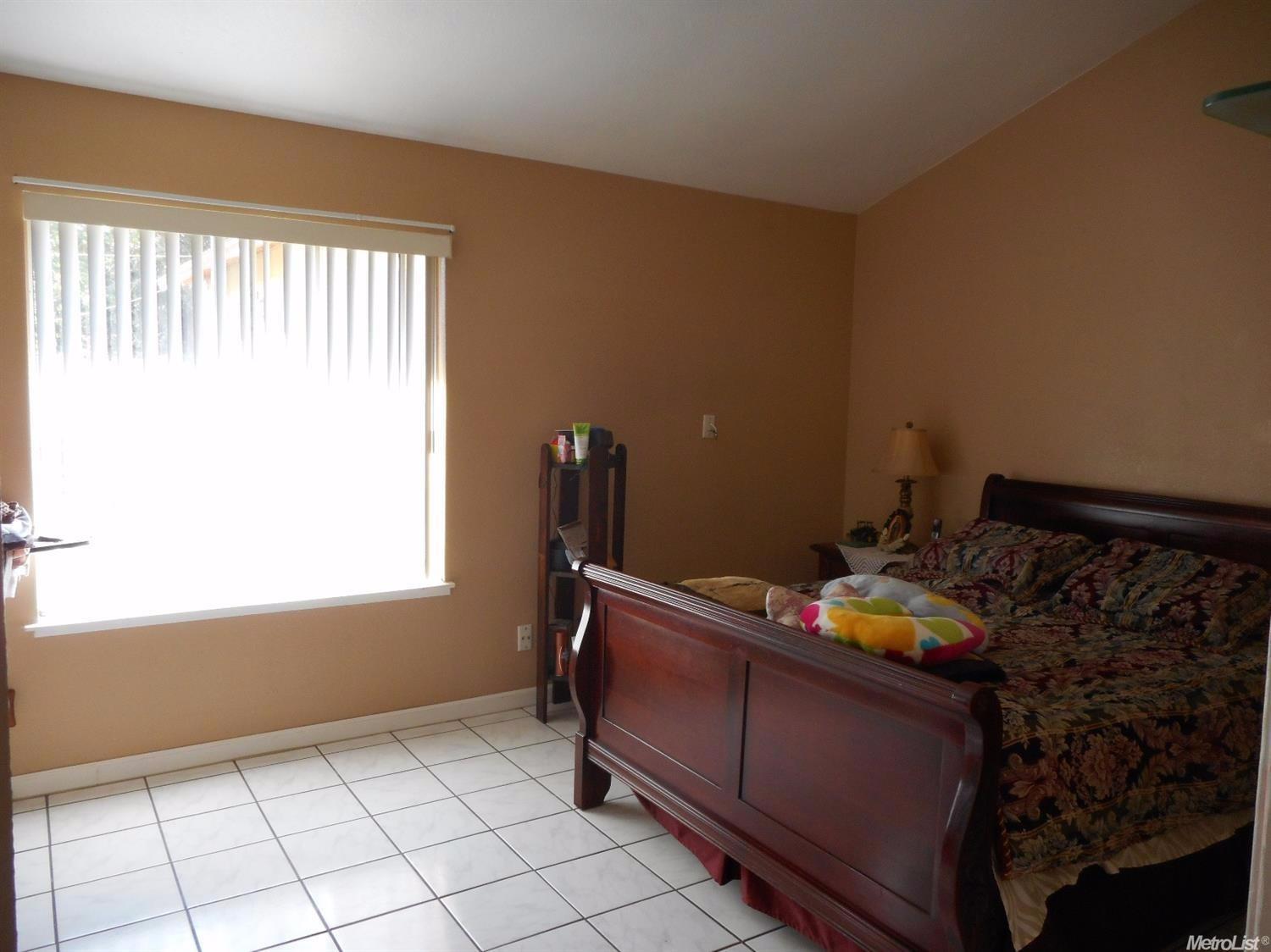 728 Park Meadow Dr, Modesto, CA 95358 photo 11
