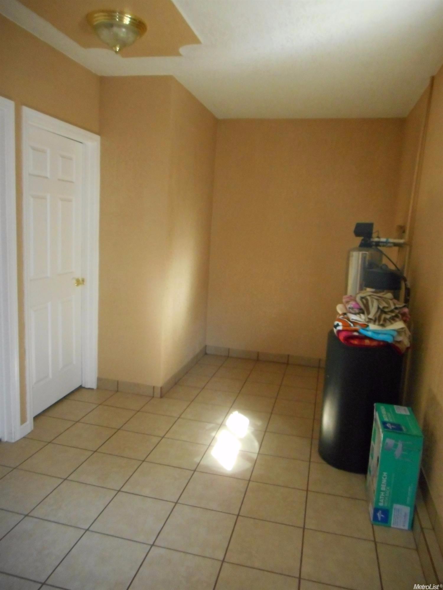 728 Park Meadow Dr, Modesto, CA 95358 photo 17