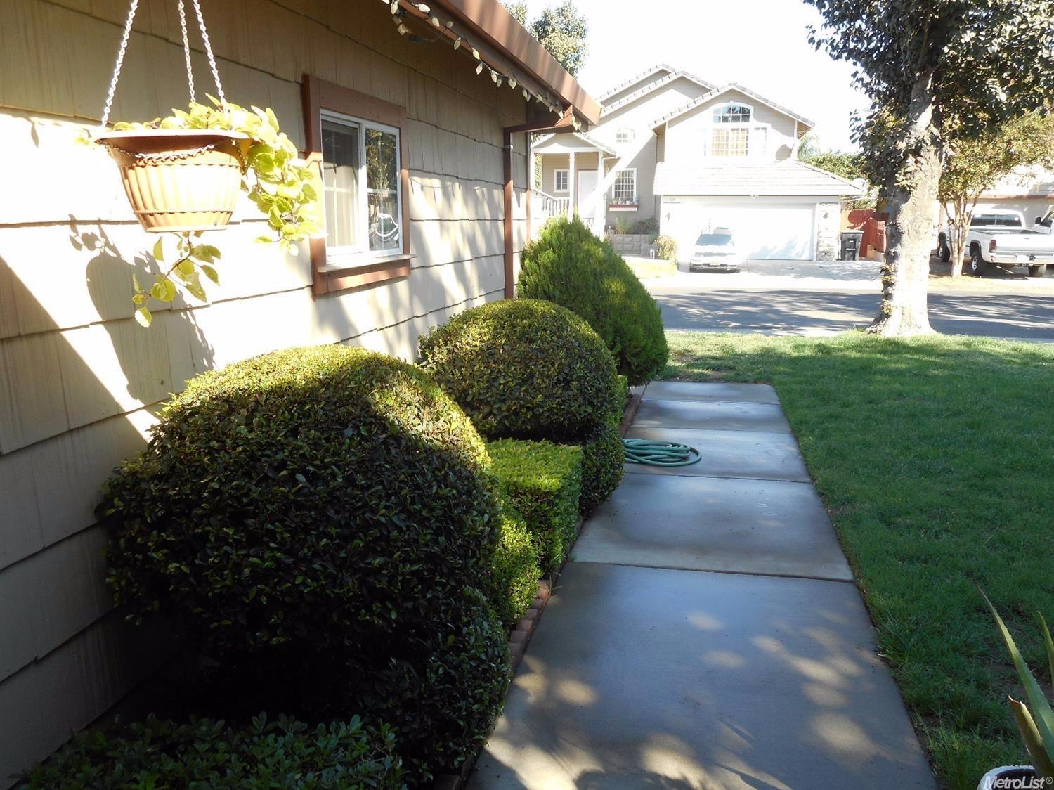 728 Park Meadow Dr, Modesto, CA 95358 photo 3