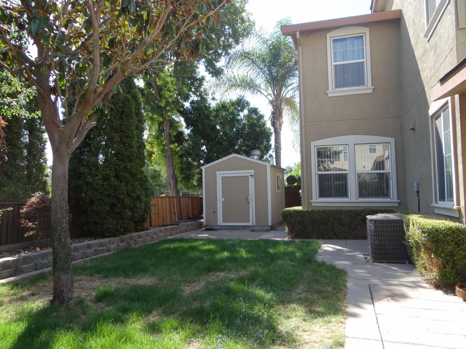 2325 Abbott Ct, Tracy, CA 95377 photo 5
