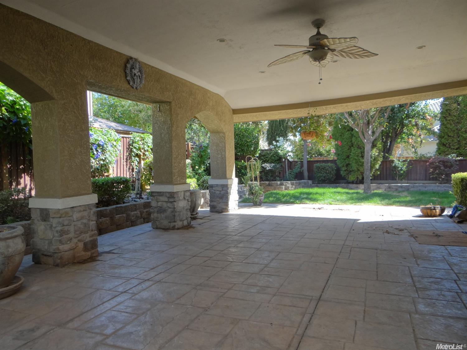 2325 Abbott Ct, Tracy, CA 95377 photo 3