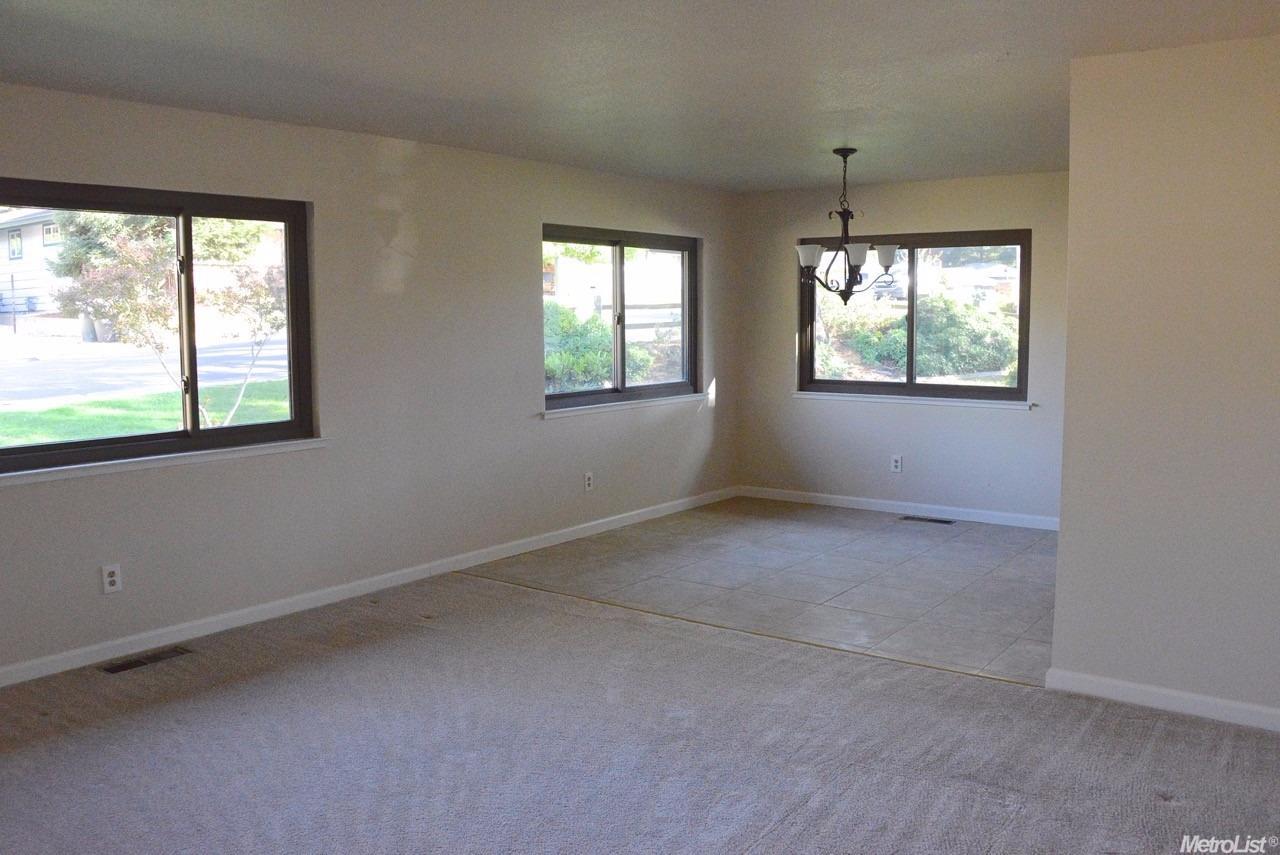 3851 Dell Rd, Carmichael, CA 95608 photo 8