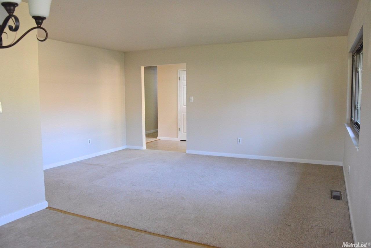 3851 Dell Rd, Carmichael, CA 95608 photo 9