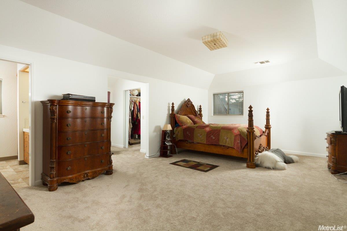 27389 Meadowbrook Dr, Davis, CA 95618 photo 18
