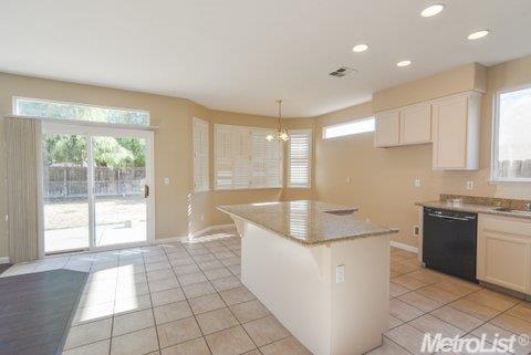 1312 Primavera, Manteca, CA 95337 photo 11