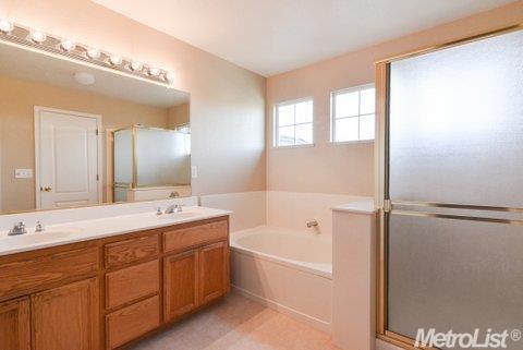 1312 Primavera, Manteca, CA 95337 photo 14