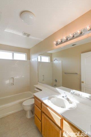 1312 Primavera, Manteca, CA 95337 photo 18
