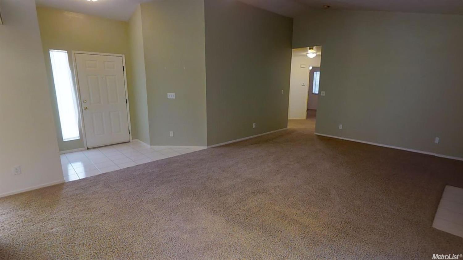 1261 La Salle, Gustine, CA 95322 photo 4