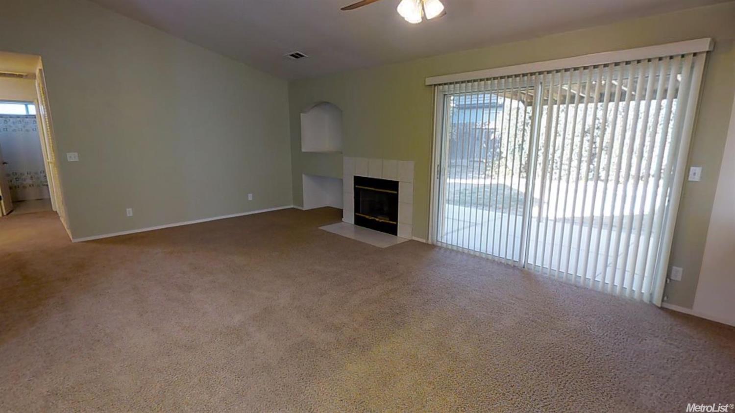 1261 La Salle, Gustine, CA 95322 photo 3