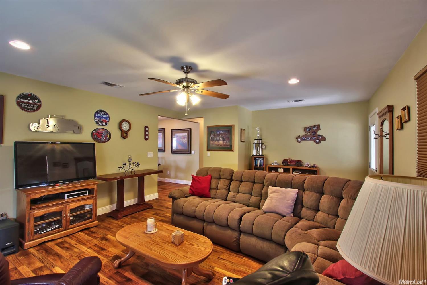 9464 Erwin Ave, Orangevale, CA 95662 photo 8