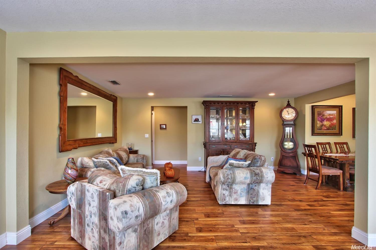 9464 Erwin Ave, Orangevale, CA 95662 photo 4