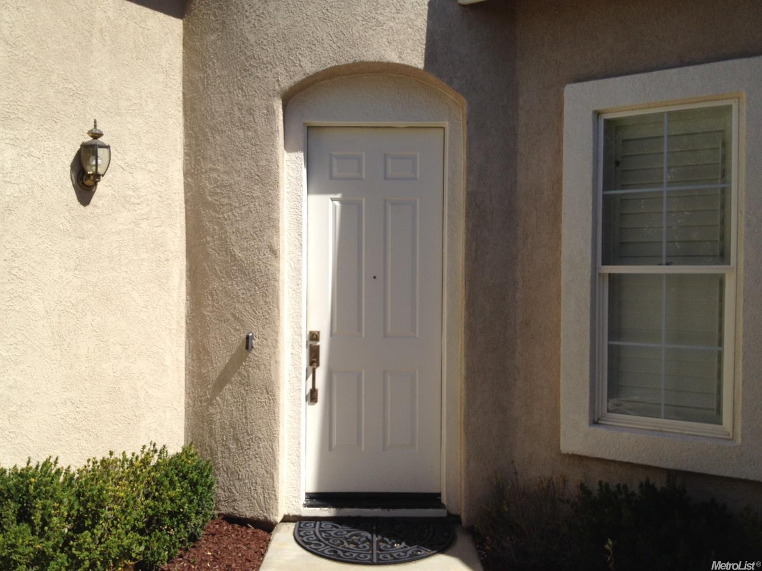 2035 Lugano Ct, Manteca, CA 95337 photo 3