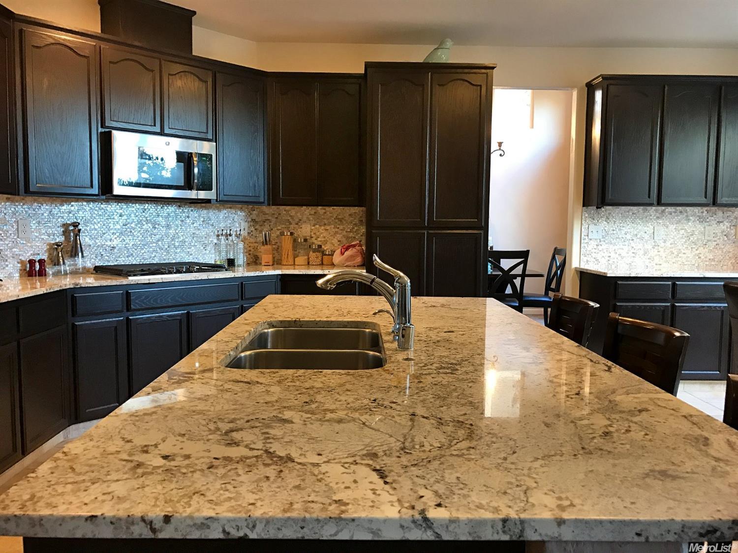 2035 Lugano Ct, Manteca, CA 95337 photo 9