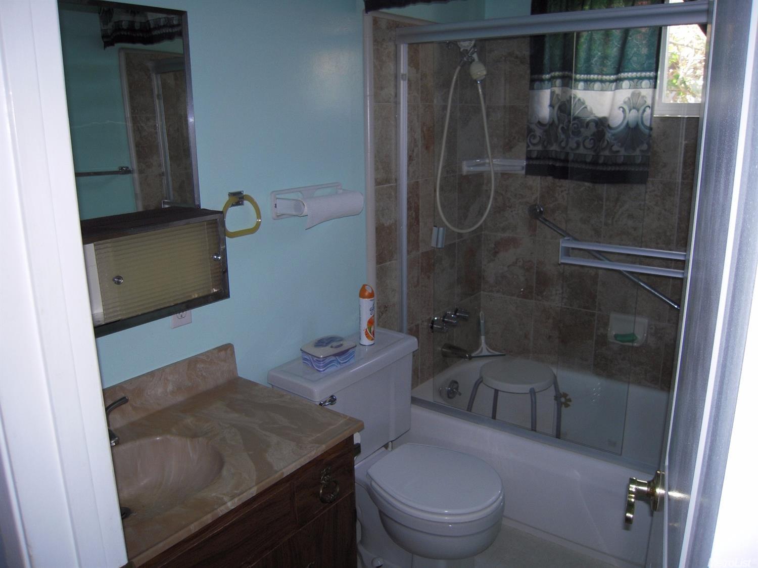 455 Helen Ave, Tracy, CA 95376 photo 8