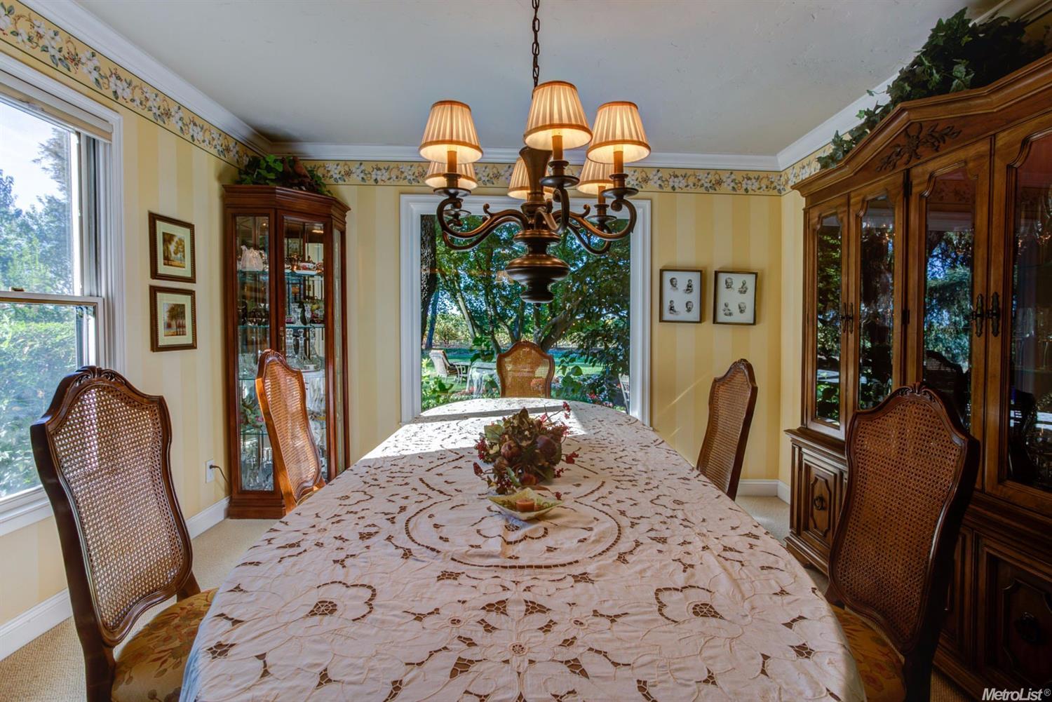 6717 E Harney Ln, Lodi, CA 95240 photo 9