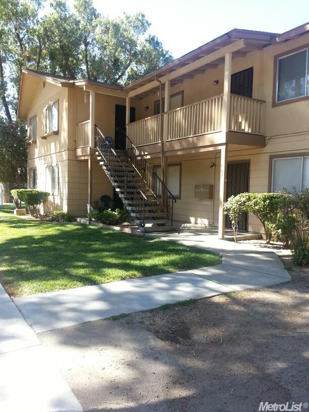 685 2nd Ave, Gustine, CA 95322 photo 3