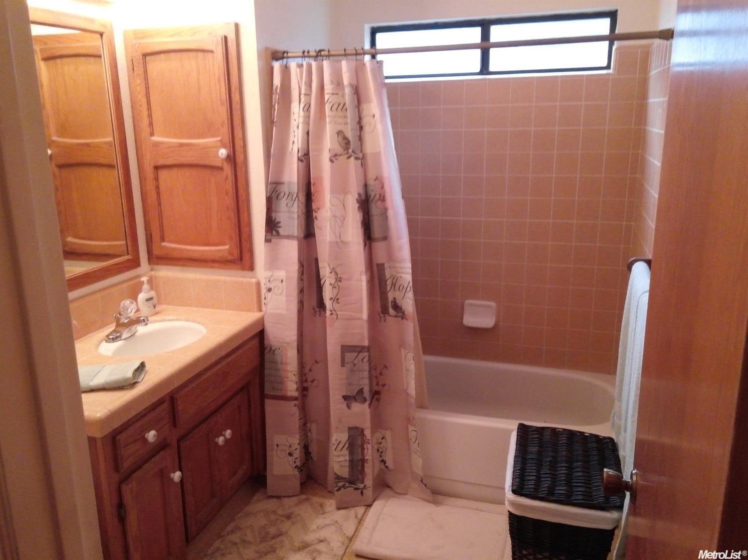 20426 1st St, Hilmar, CA 95324 photo 8
