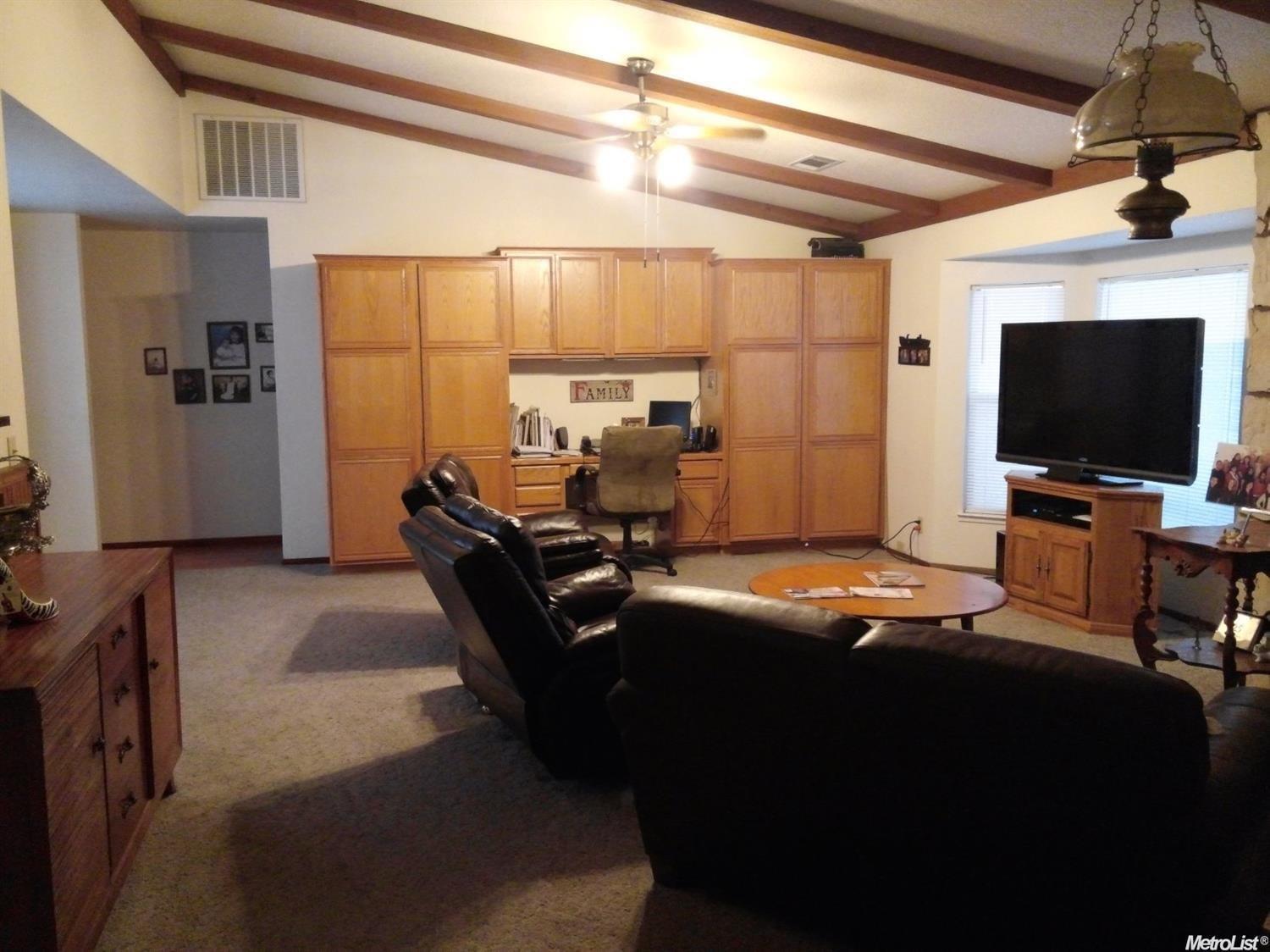 20426 1st St, Hilmar, CA 95324 photo 4