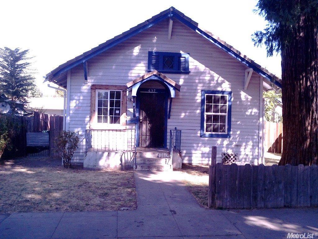 437 Eden St, Lodi, CA 95240 photo 1