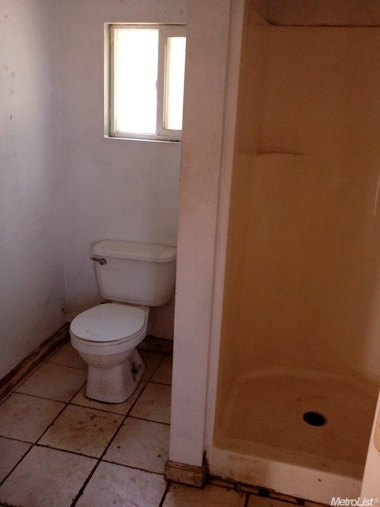 437 Eden St, Lodi, CA 95240 photo 8