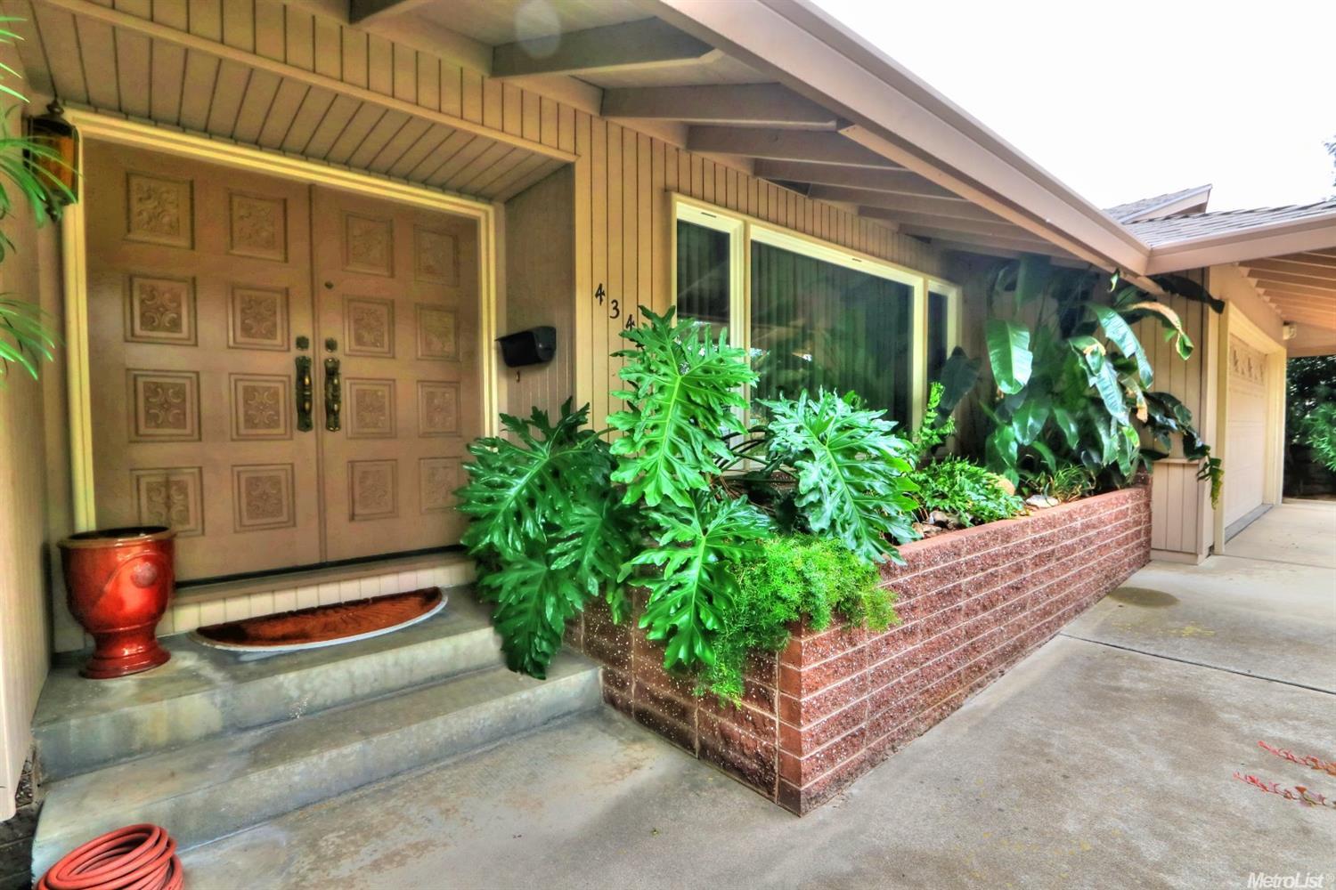 4346 College View Way, Carmichael, CA 95608 photo 2