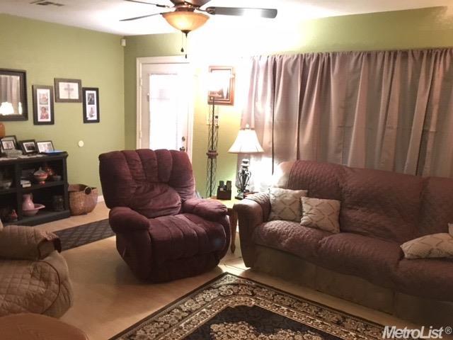 1765 Seattle, Modesto, CA 95351 photo 4
