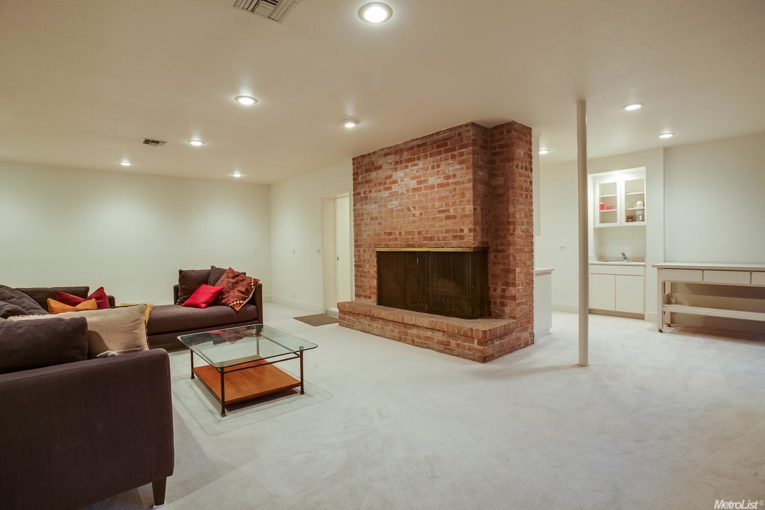 318 Brook Way, Modesto, CA 95354 photo 19