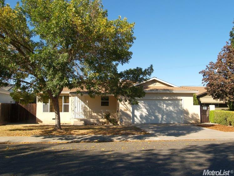 417 Bruce Ave, Modesto, CA 95350 photo 1