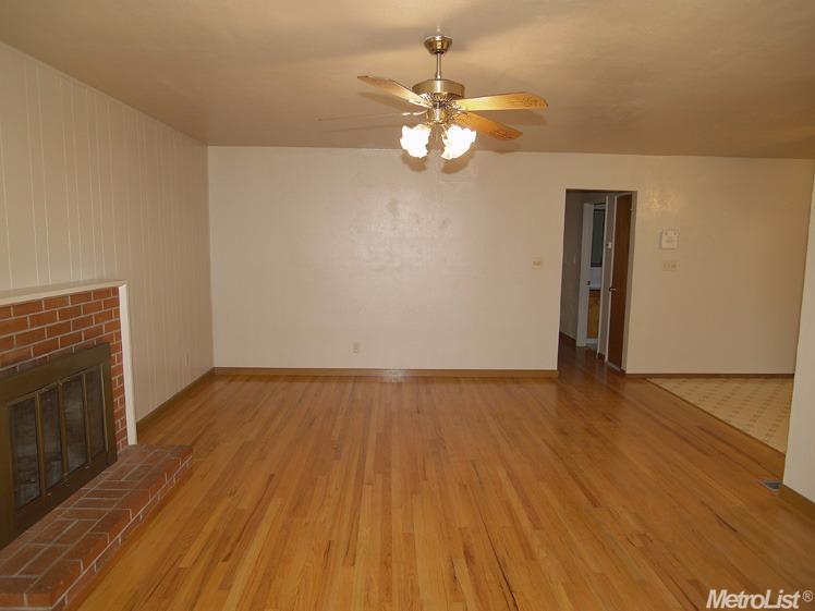 417 Bruce Ave, Modesto, CA 95350 photo 3
