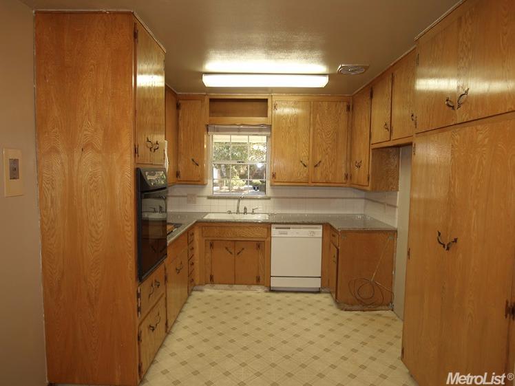 417 Bruce Ave, Modesto, CA 95350 photo 8
