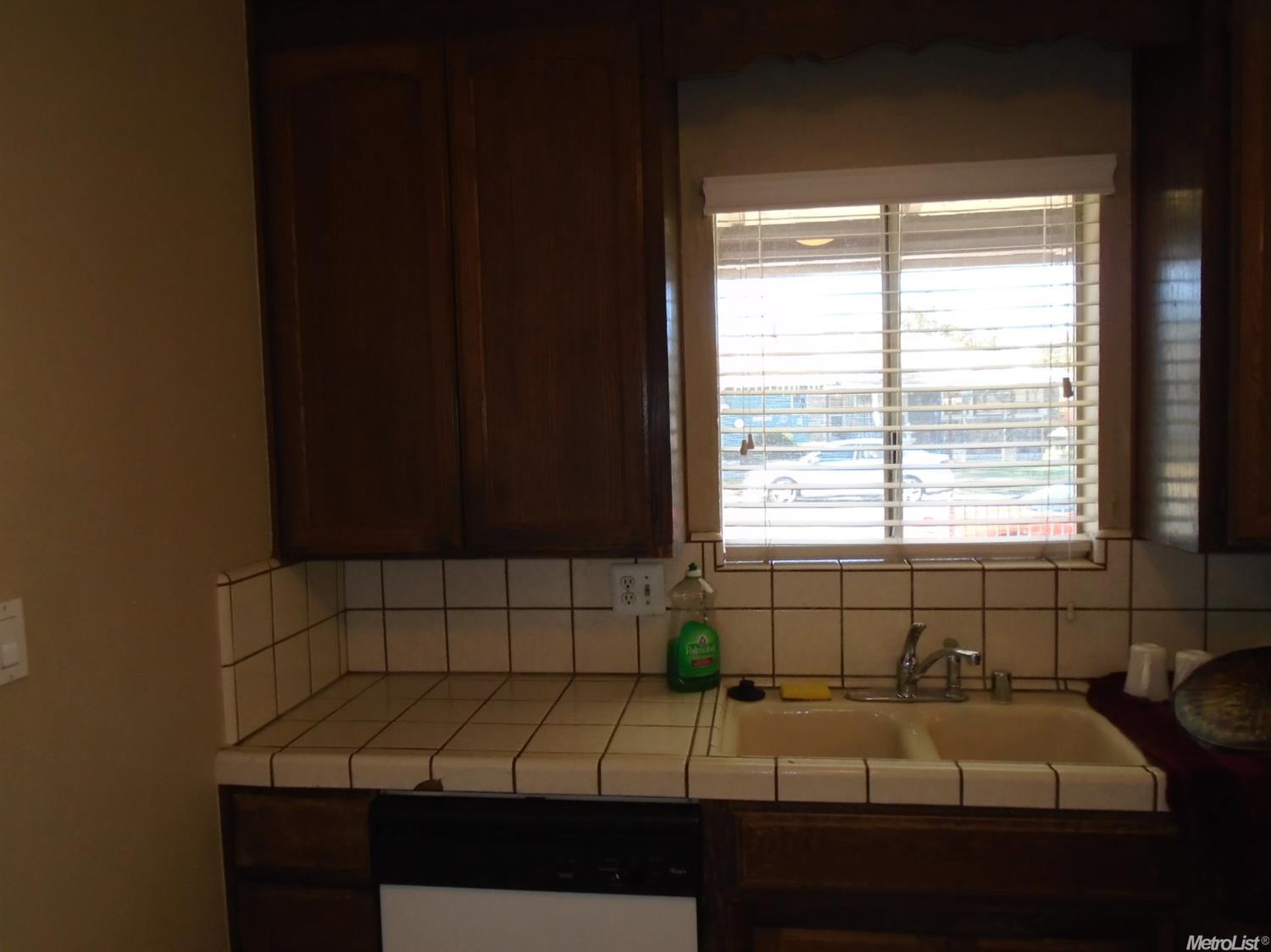 2340 Meta Ct, Modesto, CA 95354 photo 4