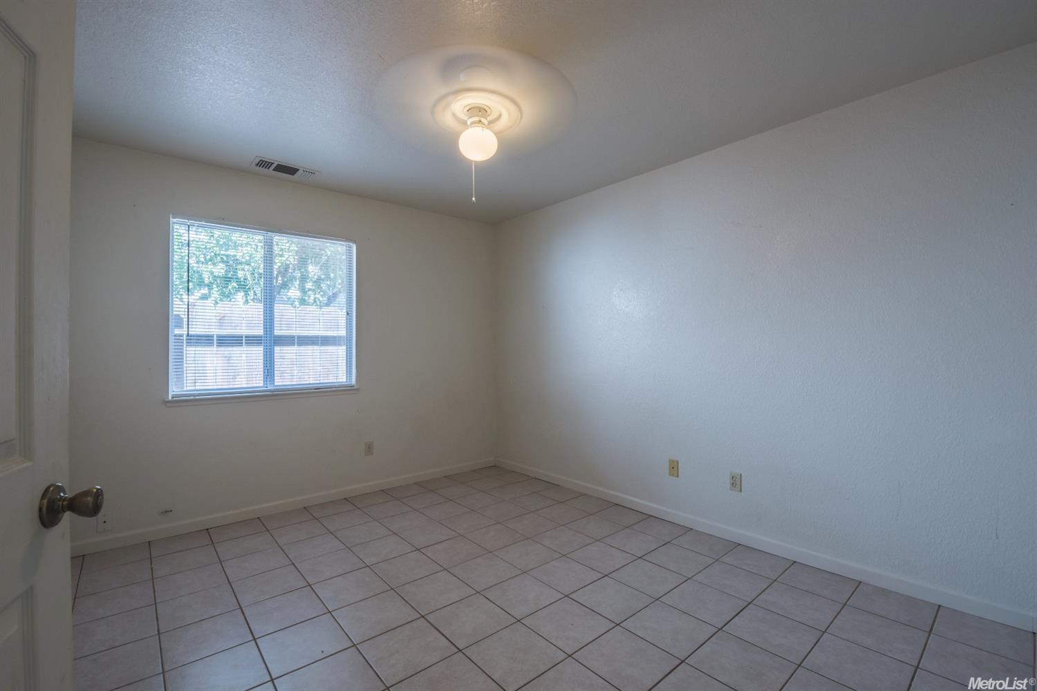 3625 Dry Creek Dr, Modesto, CA 95357 photo 14