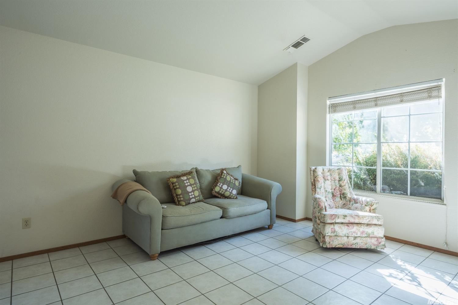 3625 Dry Creek Dr, Modesto, CA 95357 photo 5