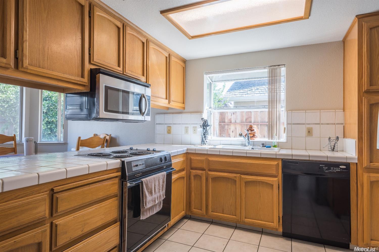 3625 Dry Creek Dr, Modesto, CA 95357 photo 8
