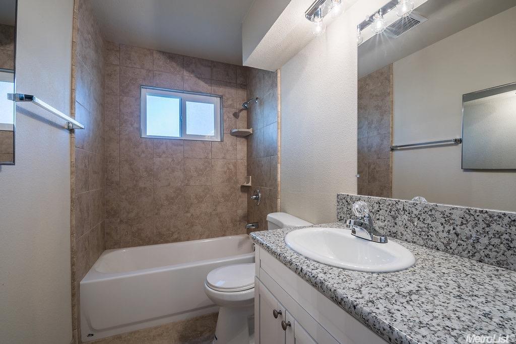 74 Mariposa Rd, Modesto, CA 95354 photo 16