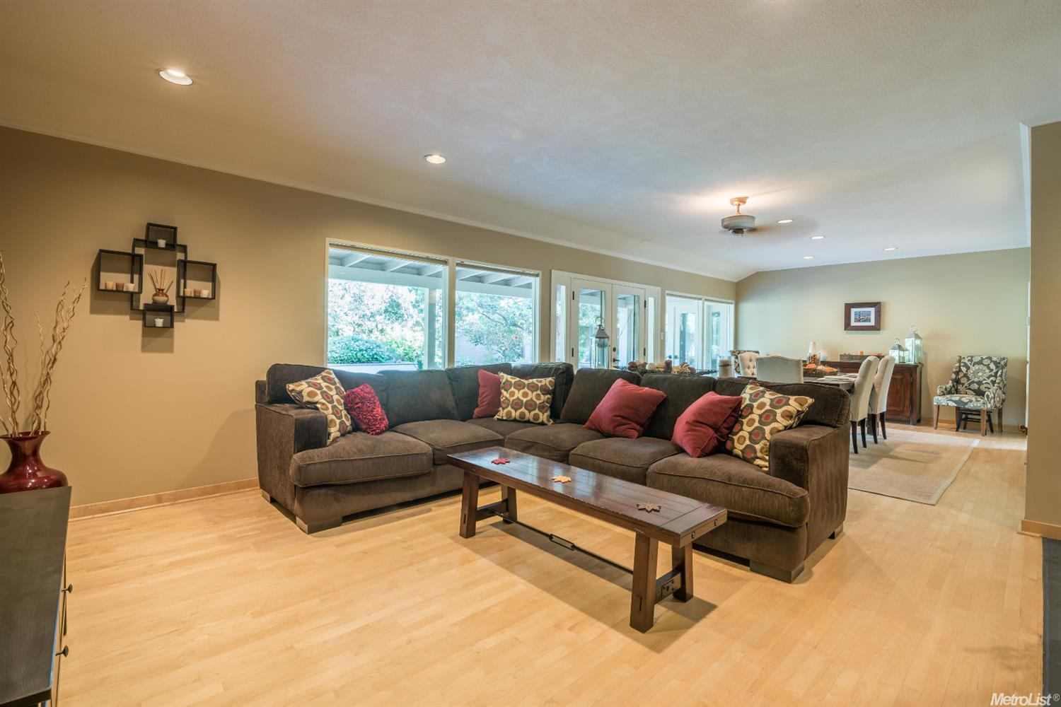 2913 Parkview Dr, Modesto, CA 95355 photo 11