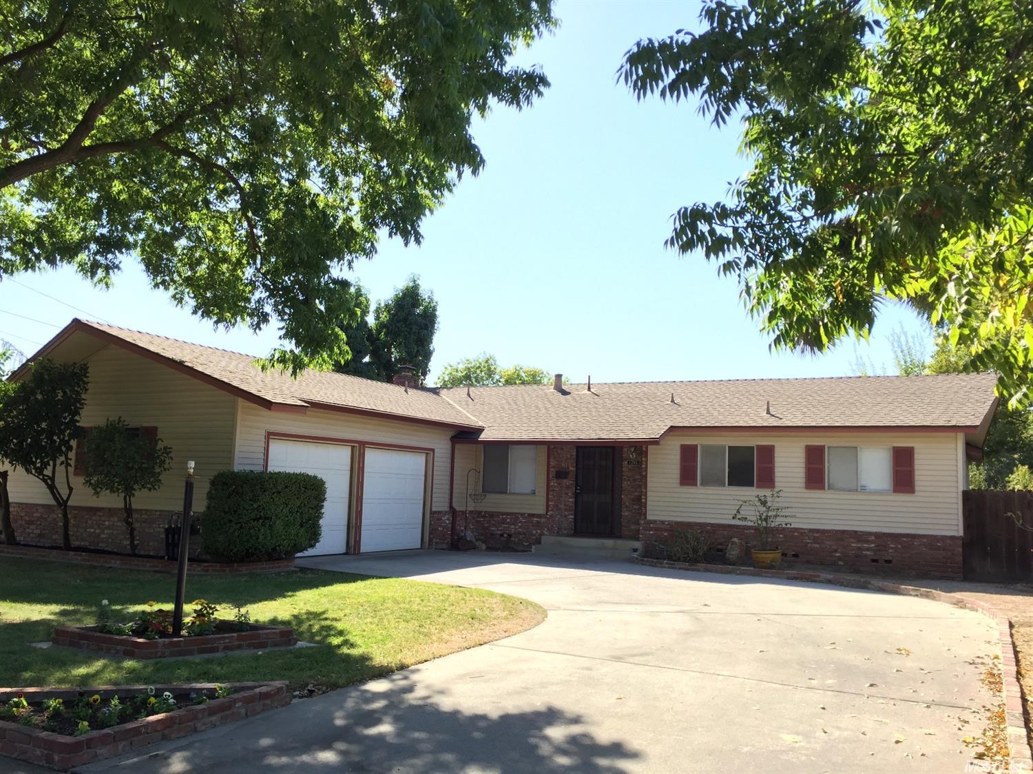 1205 Clifton Dr, Modesto, CA 95355 photo 1
