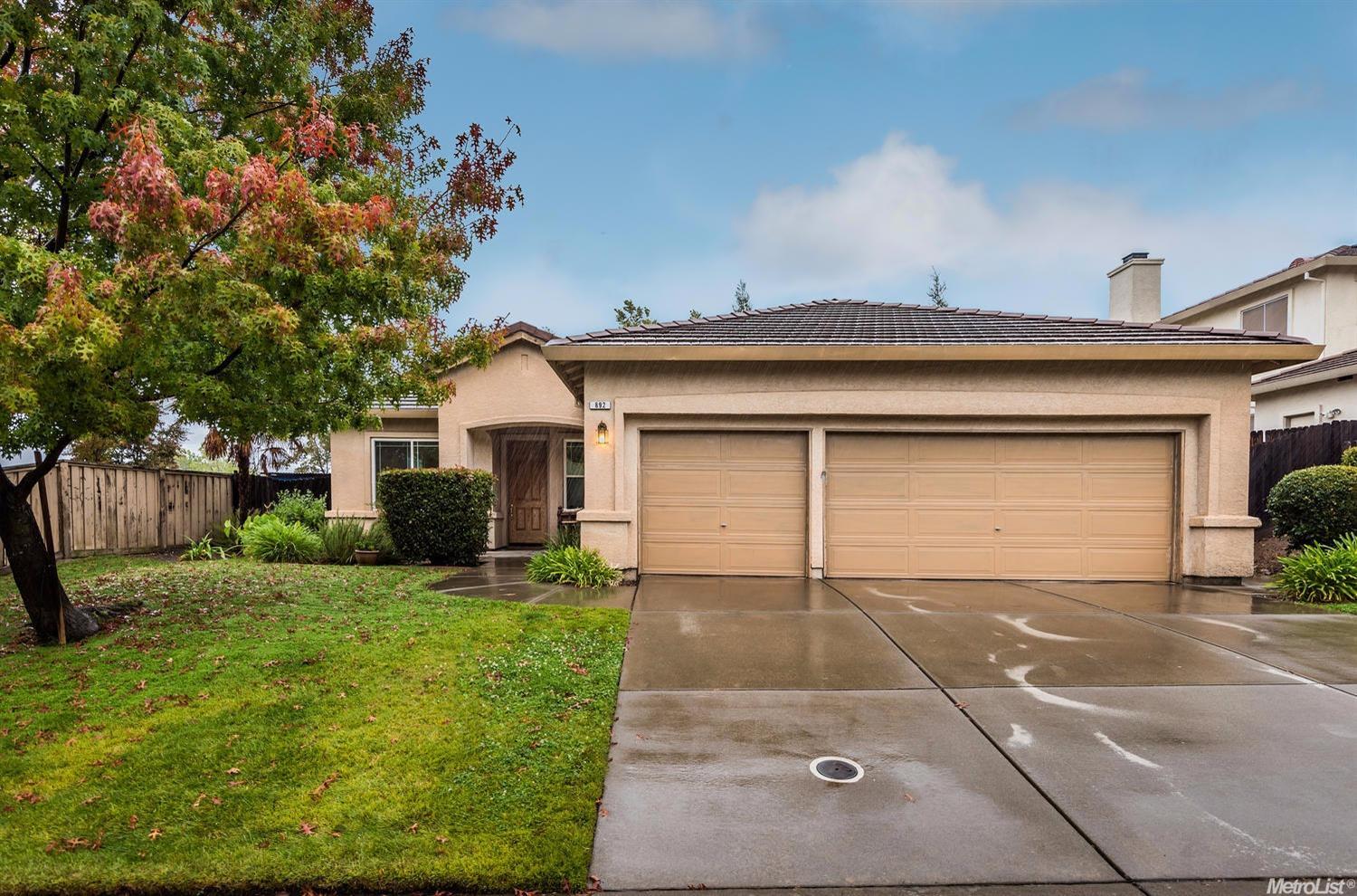 892 Mann Ct, Folsom, CA 95630 photo 2