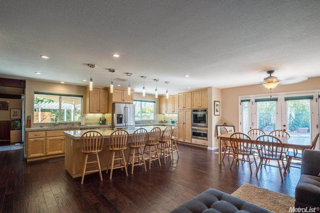 730 Nevada St, Ripon, CA 95366 photo 2