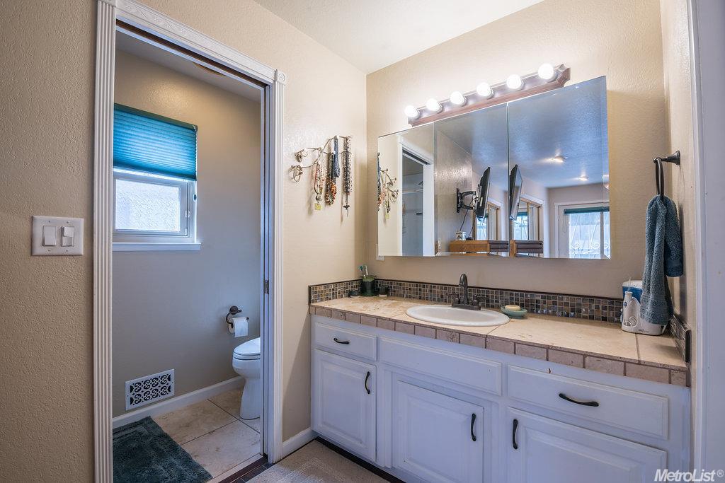 730 Nevada St, Ripon, CA 95366 photo 12