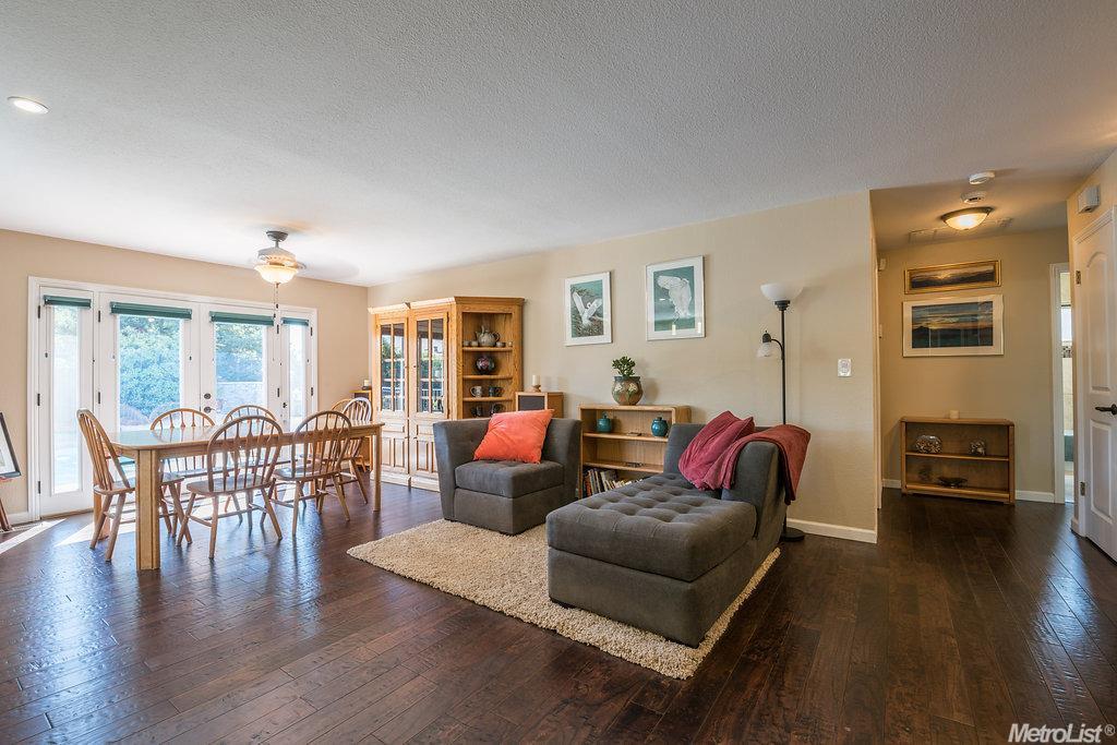 730 Nevada St, Ripon, CA 95366 photo 3