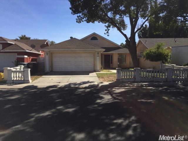 1212 Beringer Ct, Modesto, CA 95358 photo 1