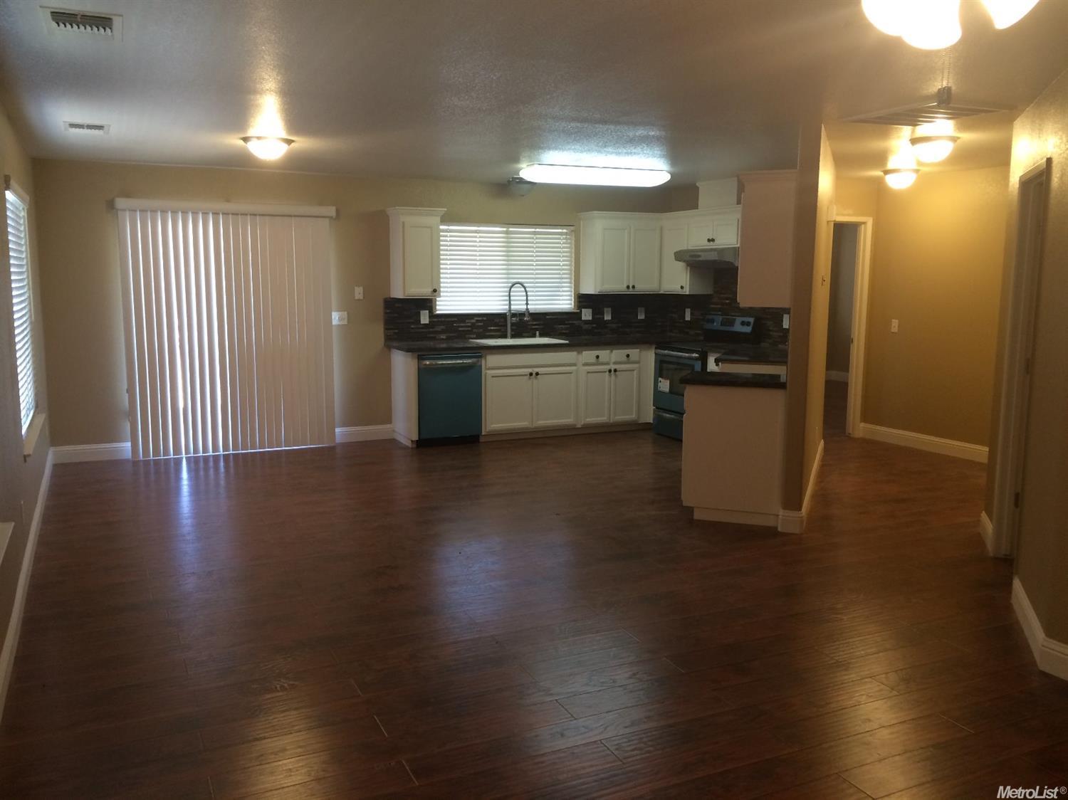 311 Rhianon Dr, Merced, CA 95341 photo 4