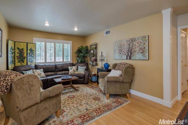 4932 Gibbons Dr, Carmichael, CA 95608 photo 4
