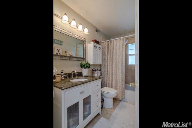4932 Gibbons Dr, Carmichael, CA 95608 photo 17