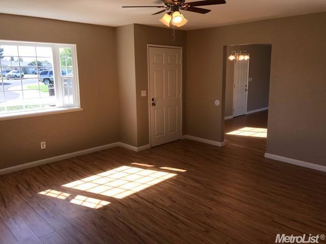 1231 Judith Ct, Manteca, CA 95337 photo 2
