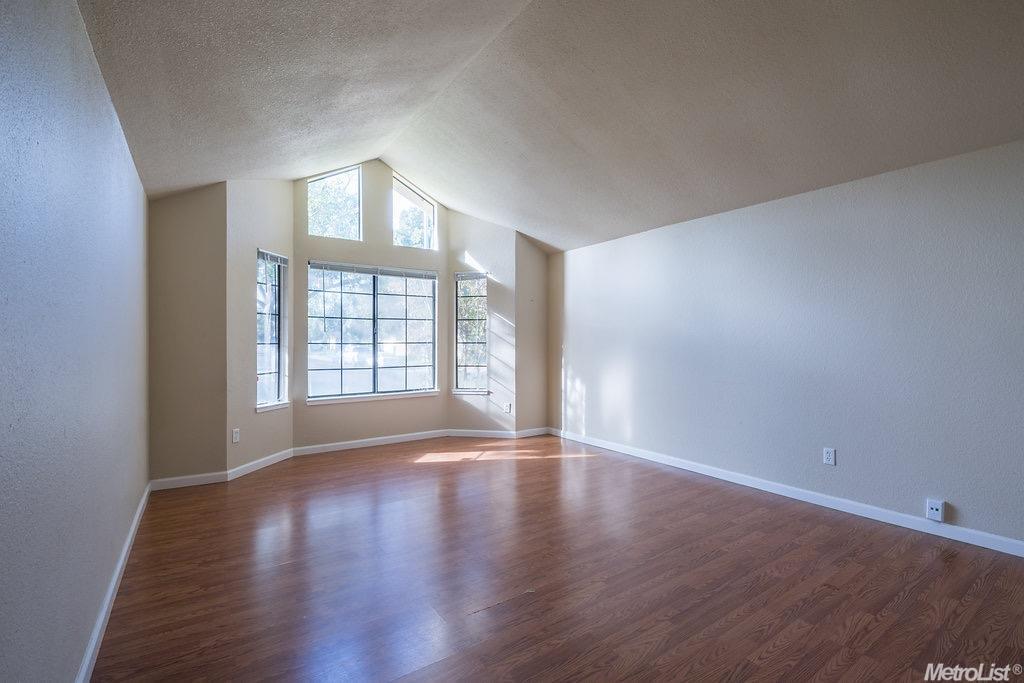 3501 Wild Palms Dr, Modesto, CA 95355 photo 2