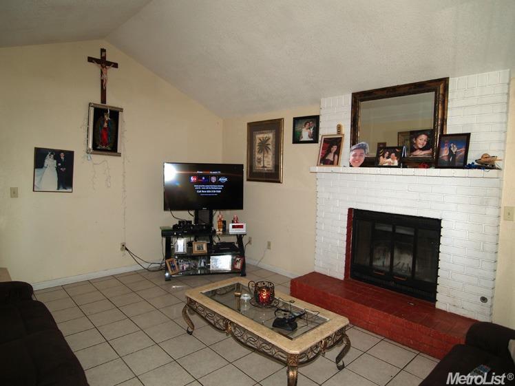1638 Stephanie Way, Ceres, CA 95307 photo 3
