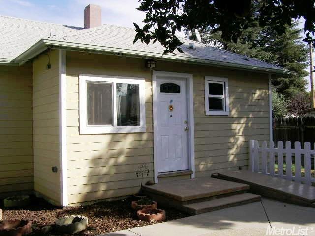 426 Forrest Ave, Lodi, CA 95240 photo 1