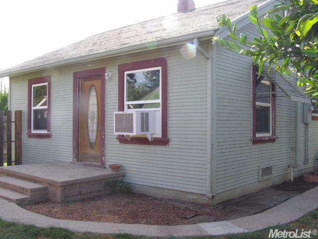 426 Forrest Ave, Lodi, CA 95240 photo 4